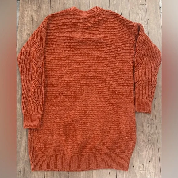 Winter knit sweater (auburn color) - Picture 2 of 3